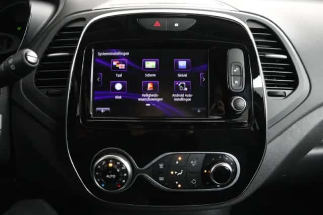 Renault Captur (2019) thumbnail 64