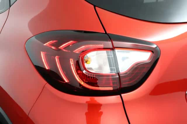 Renault Captur (2019) thumbnail 77