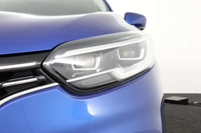 Renault Kadjar (2021) thumbnail 35