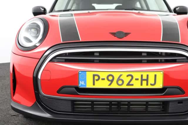 MINI Cooper (2022) thumbnail 11