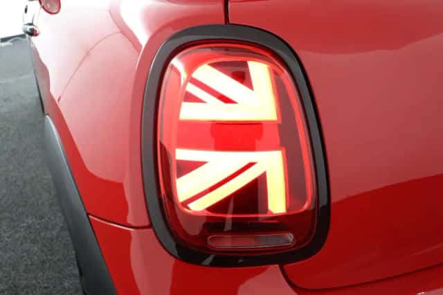 MINI Cooper (2022) thumbnail 13