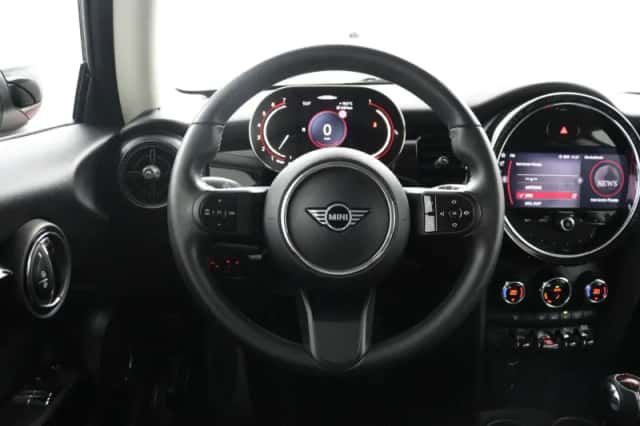 MINI Cooper (2022) thumbnail 28