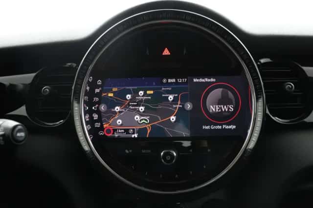 MINI Cooper (2022) thumbnail 37