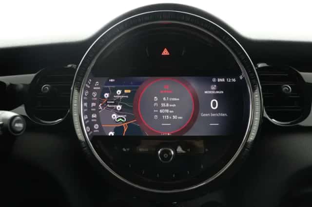 MINI Cooper (2022) thumbnail 41