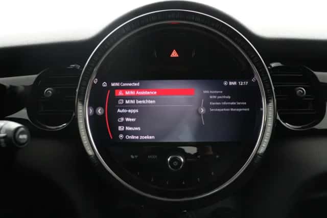 MINI Cooper (2022) thumbnail 44