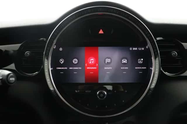 MINI Cooper (2022) thumbnail 50