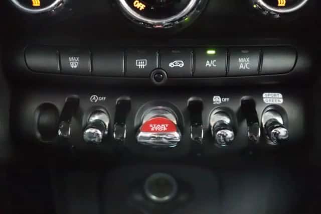 MINI Cooper (2022) thumbnail 52