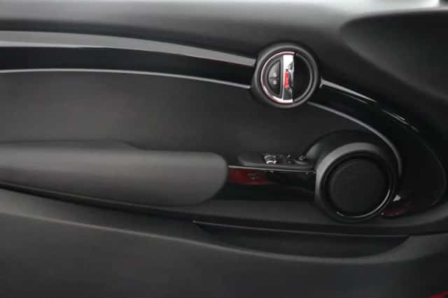 MINI Cooper (2022) thumbnail 55
