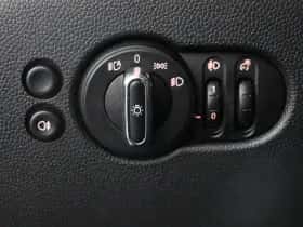 MINI Cooper (2022) thumbnail 58