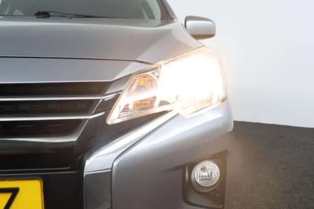Mitsubishi Space Star (2023) thumbnail 41
