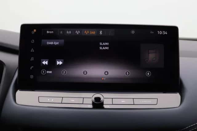 Nissan Qashqai (2023) thumbnail 18