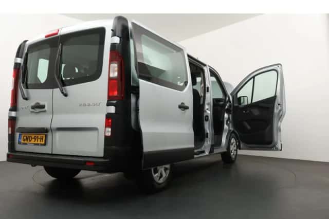 Renault Trafic (2023) thumbnail 23
