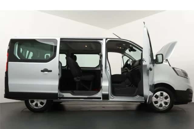 Renault Trafic (2023) thumbnail 24
