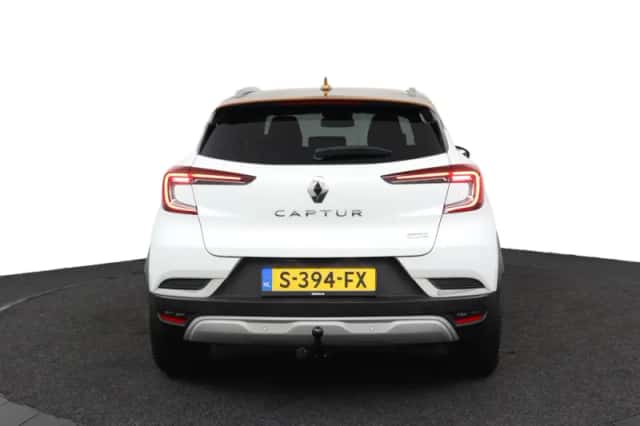 Renault Captur (2021) thumbnail 4