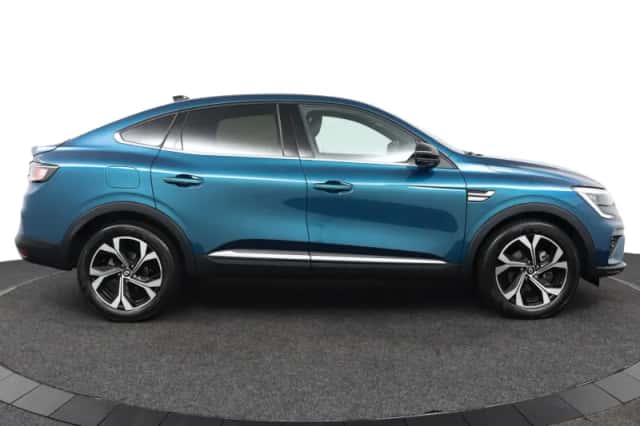 Renault Arkana (2024) thumbnail 6