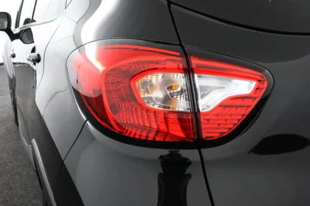Renault Captur (2017) thumbnail 12