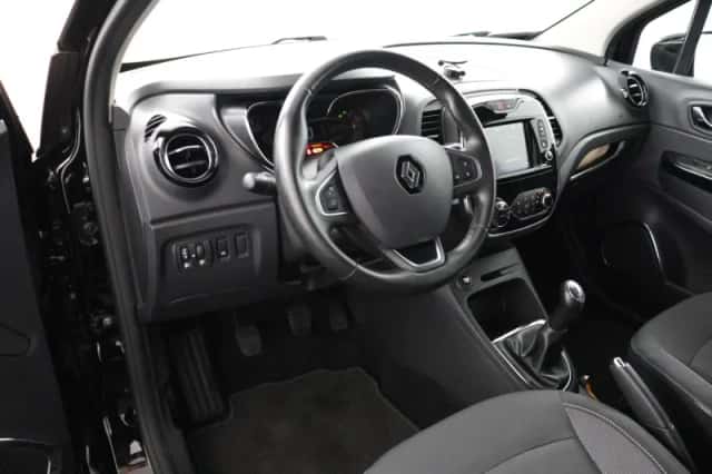 Renault Captur (2017) thumbnail 22