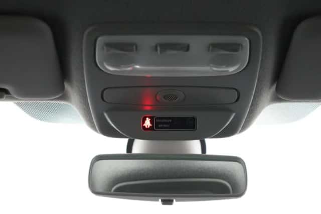 Renault Captur (2017) thumbnail 41