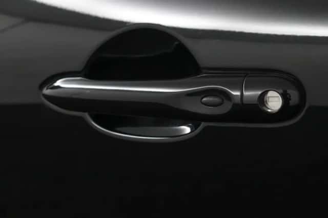 Renault Captur (2017) thumbnail 42