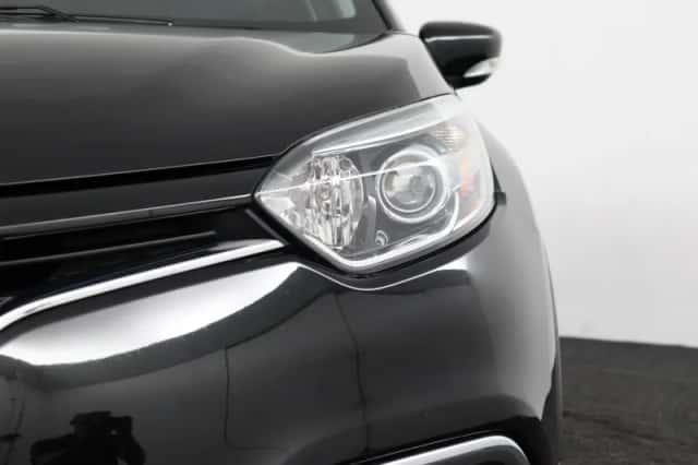Renault Captur (2017) thumbnail 9