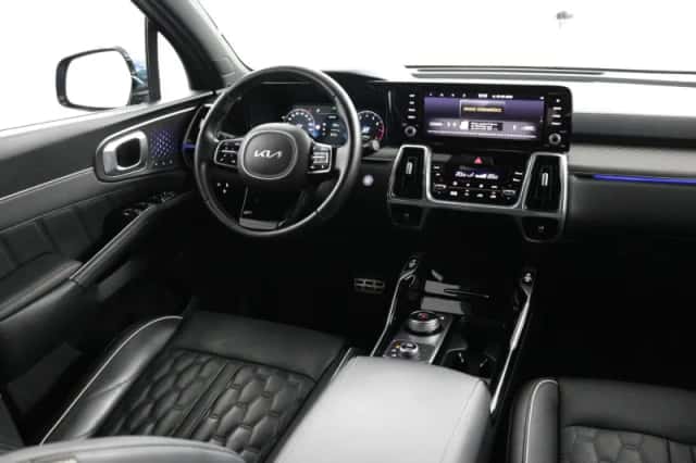 Kia Sorento (2022) thumbnail 64