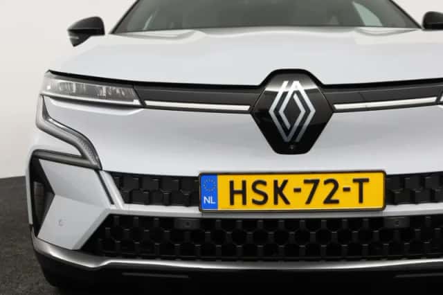 Renault Mégane E-Tech (2025) thumbnail 34