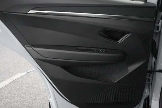 Renault Mégane E-Tech (2025) thumbnail 37