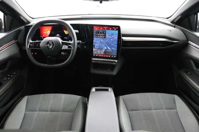 Renault Mégane E-Tech (2025) thumbnail 8