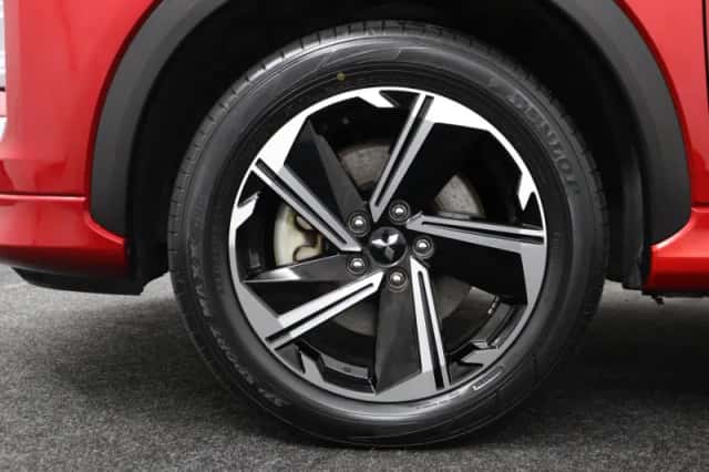 Mitsubishi Eclipse Cross (2021) thumbnail 33