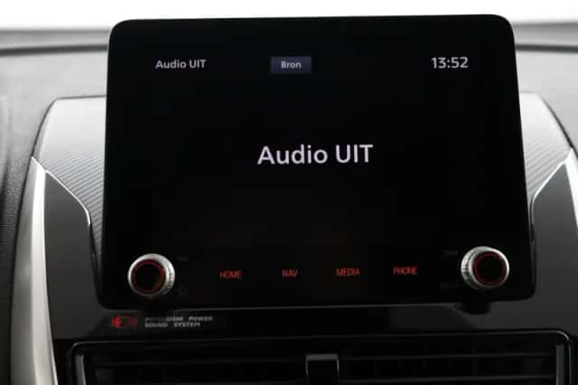 Mitsubishi Eclipse Cross (2021) thumbnail 56