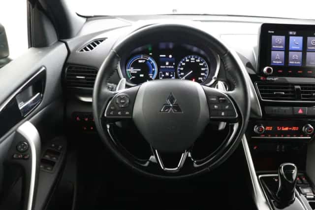 Mitsubishi Eclipse Cross (2021) thumbnail 75