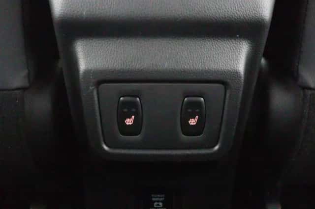 Mitsubishi Eclipse Cross (2021) thumbnail 76