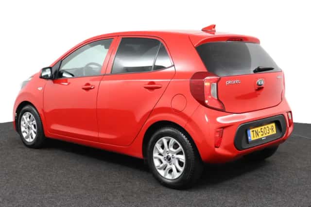 Kia Picanto (2018) thumbnail 3