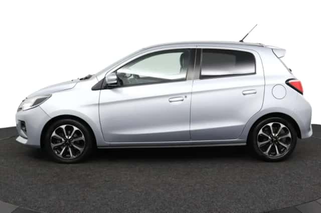 Mitsubishi Space Star (2021) thumbnail 2