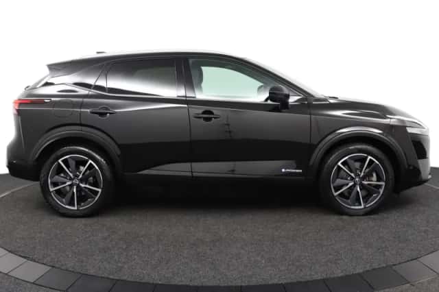 Nissan Qashqai (2023) thumbnail 6