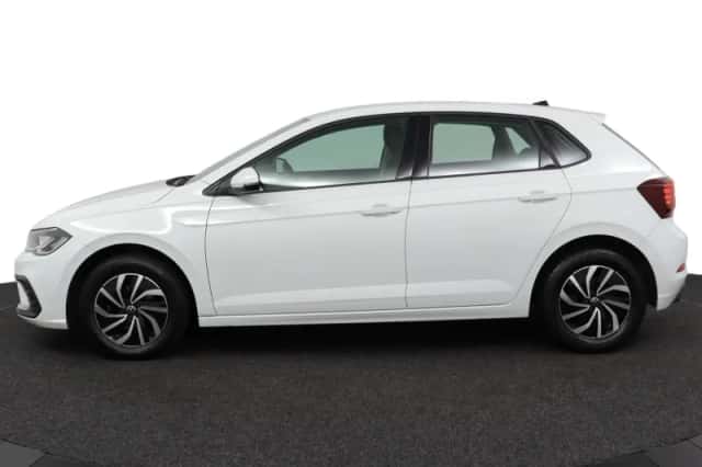 Volkswagen Polo (2023) thumbnail 2