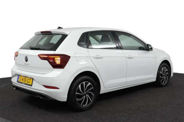 Volkswagen Polo (2023) thumbnail 5