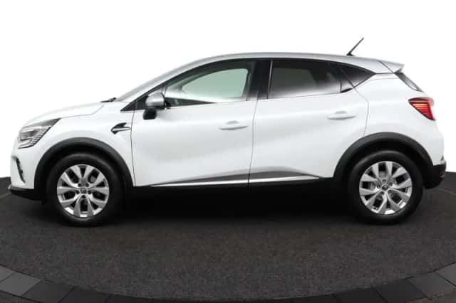 Renault Captur (2021) thumbnail 2