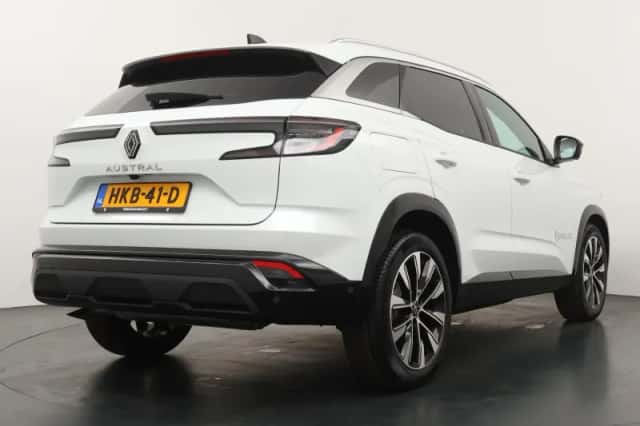 Renault Austral (2025) thumbnail 6