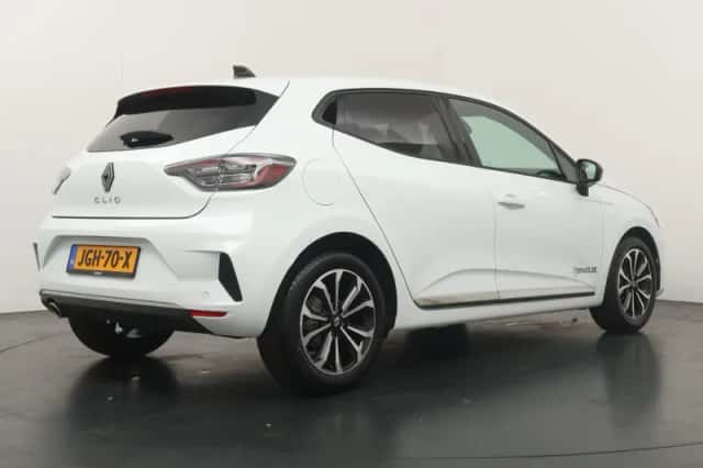 Renault Clio (2025) thumbnail 2