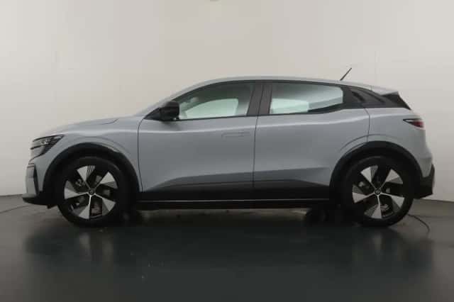 Renault Mégane E-Tech (2025) thumbnail 2