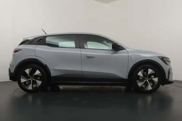 Renault Mégane E-Tech (2025) thumbnail 6