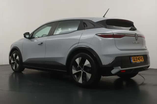 Renault Mégane E-Tech (2025) thumbnail 3