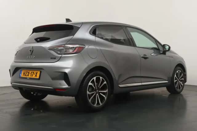 Renault Clio (2025) thumbnail 2