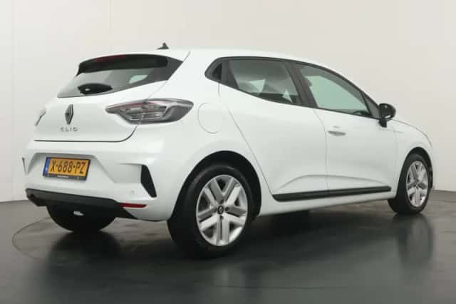 Renault Clio (2024) thumbnail 5