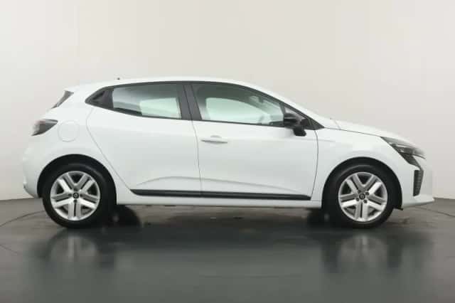 Renault Clio (2024) thumbnail 6
