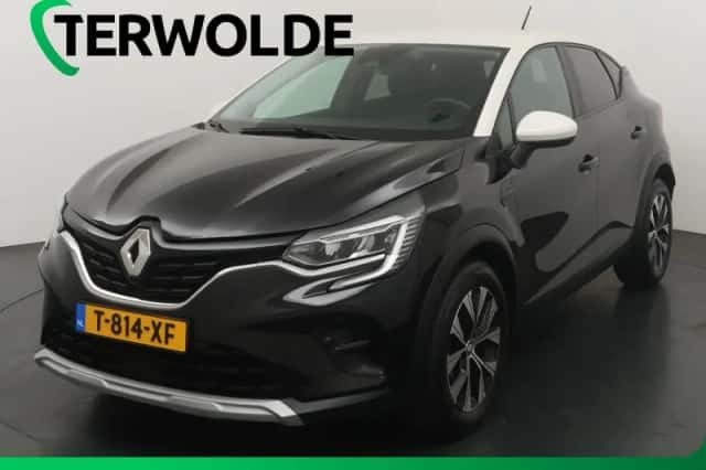 Renault Captur (2023) thumbnail 1