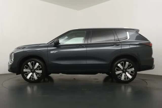 Mitsubishi Outlander (2026) thumbnail 2
