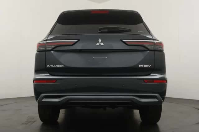 Mitsubishi Outlander (2026) thumbnail 4