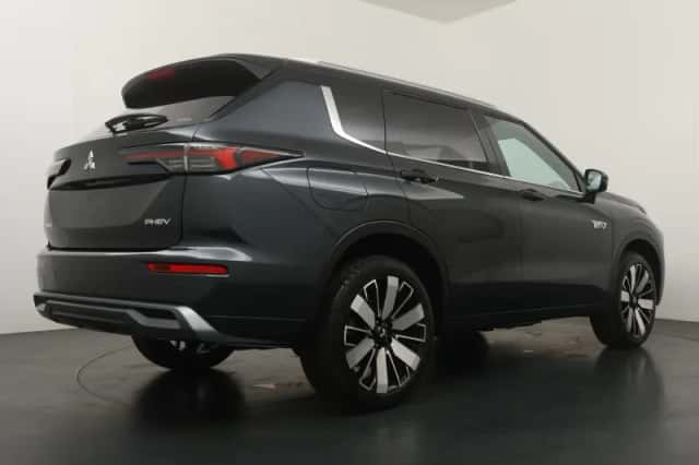 Mitsubishi Outlander (2026) thumbnail 5